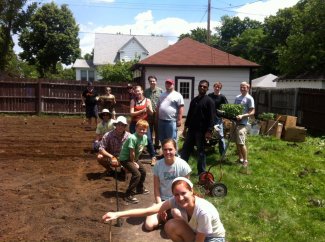 HECUA/Gandhi Mahal Urban Farm 599145_372545659473926_136519251_n